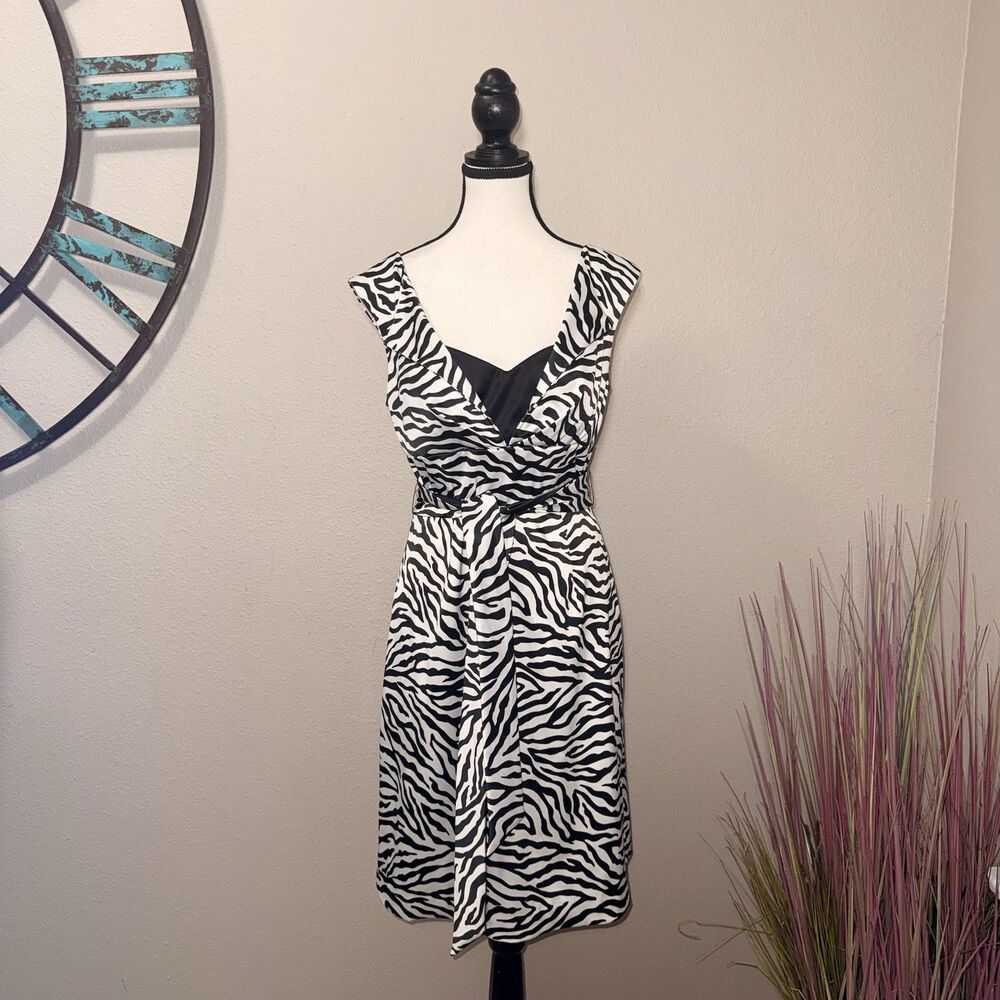 WHBM Dress Size 6 Sleevless Zebra Print Sheath
